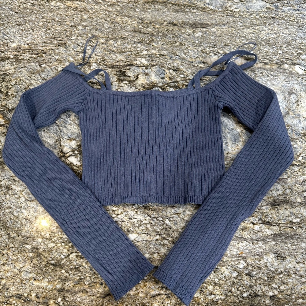 Zara Navy Blue Ribbed Long Sleeve Crop Blouse